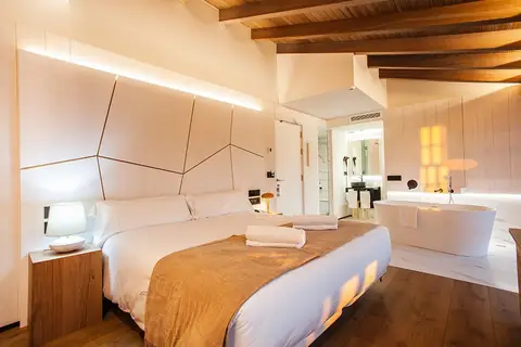 Habitación con vistas a la Plaza del Obradoiro, foto 2 de 7